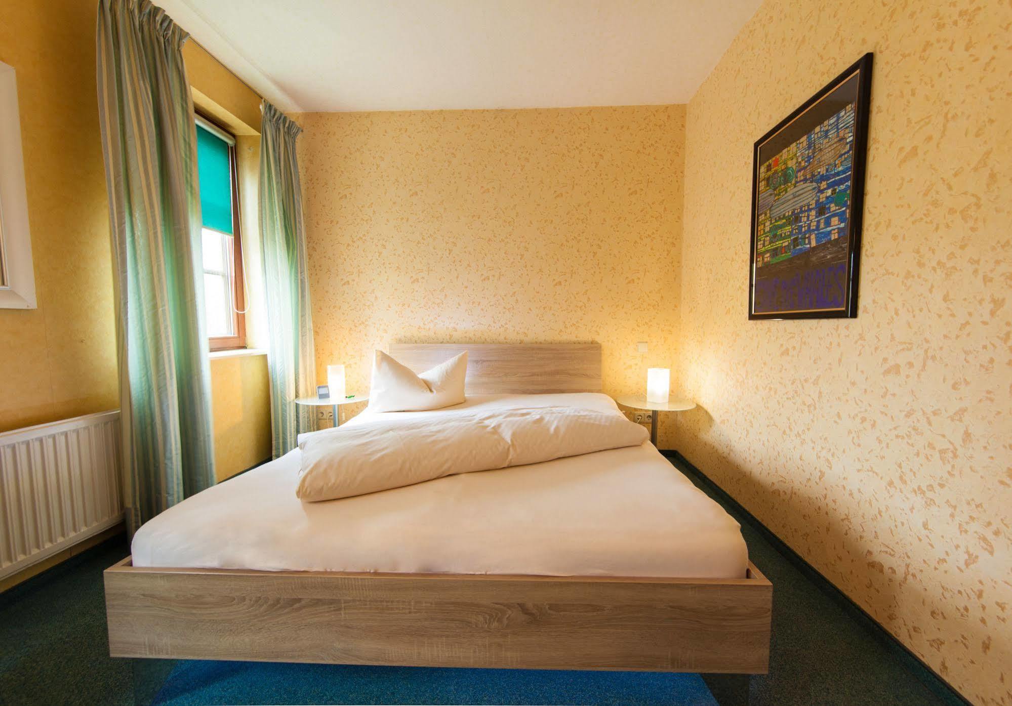Hotel Garni-hotel An Der Weide 3*